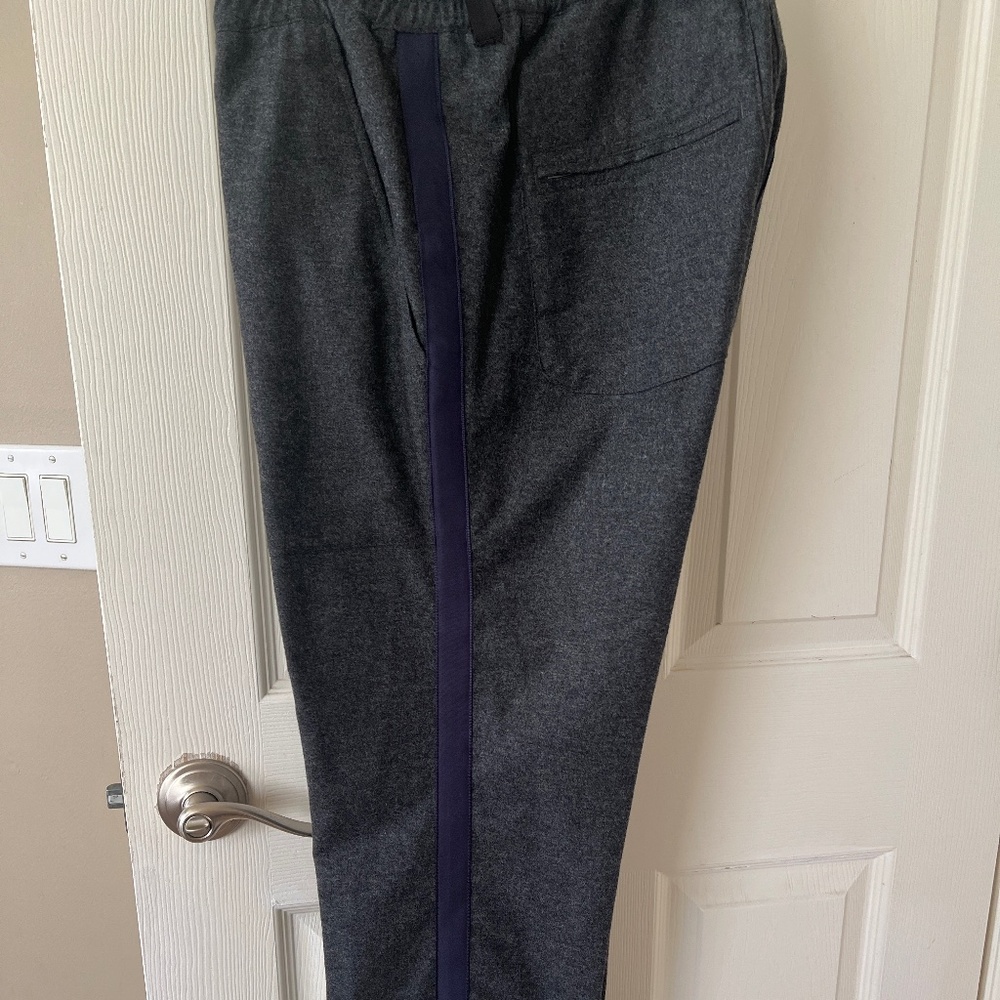 Wool and cashmere joggers